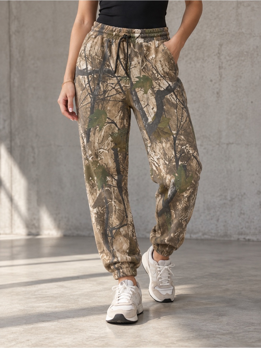 Fleece Factory Women's Camouflage Drawstring Jogger Pants - Olive/Brown | M